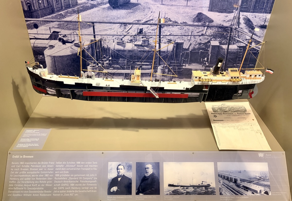 Ship model in the “Erdöl in Bremen” exhibit at the Übersee-Museum Bremen